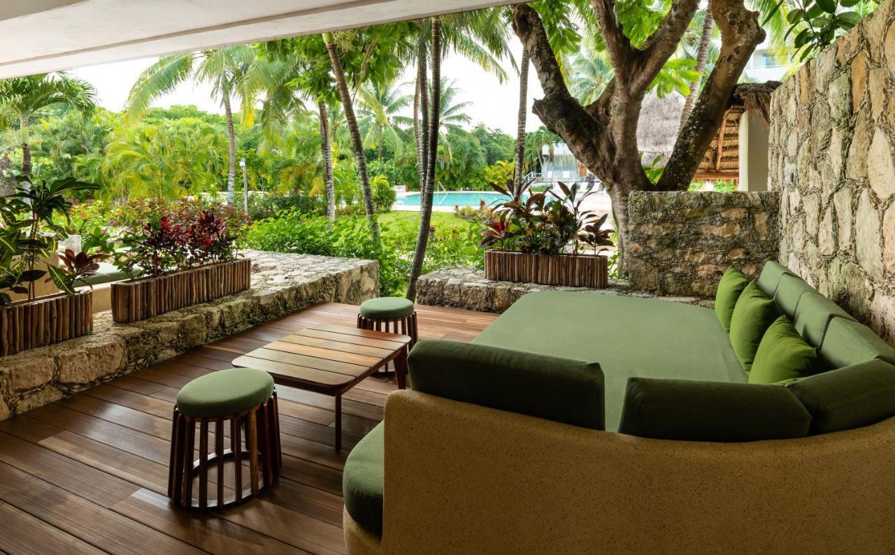 Premium pool access Two Double Beds